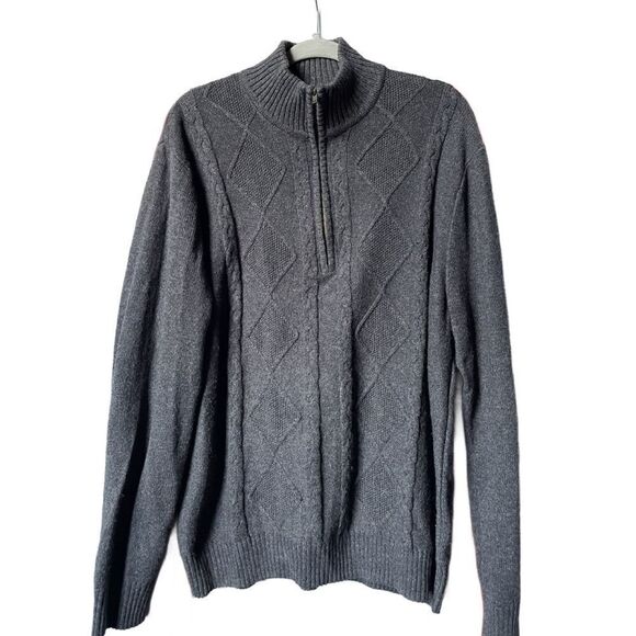 HAGGAR Clothing Men’s Charcoal Gray Knit Sweater w/Diamond Designs (Size: XL) - Picture 2 of 10